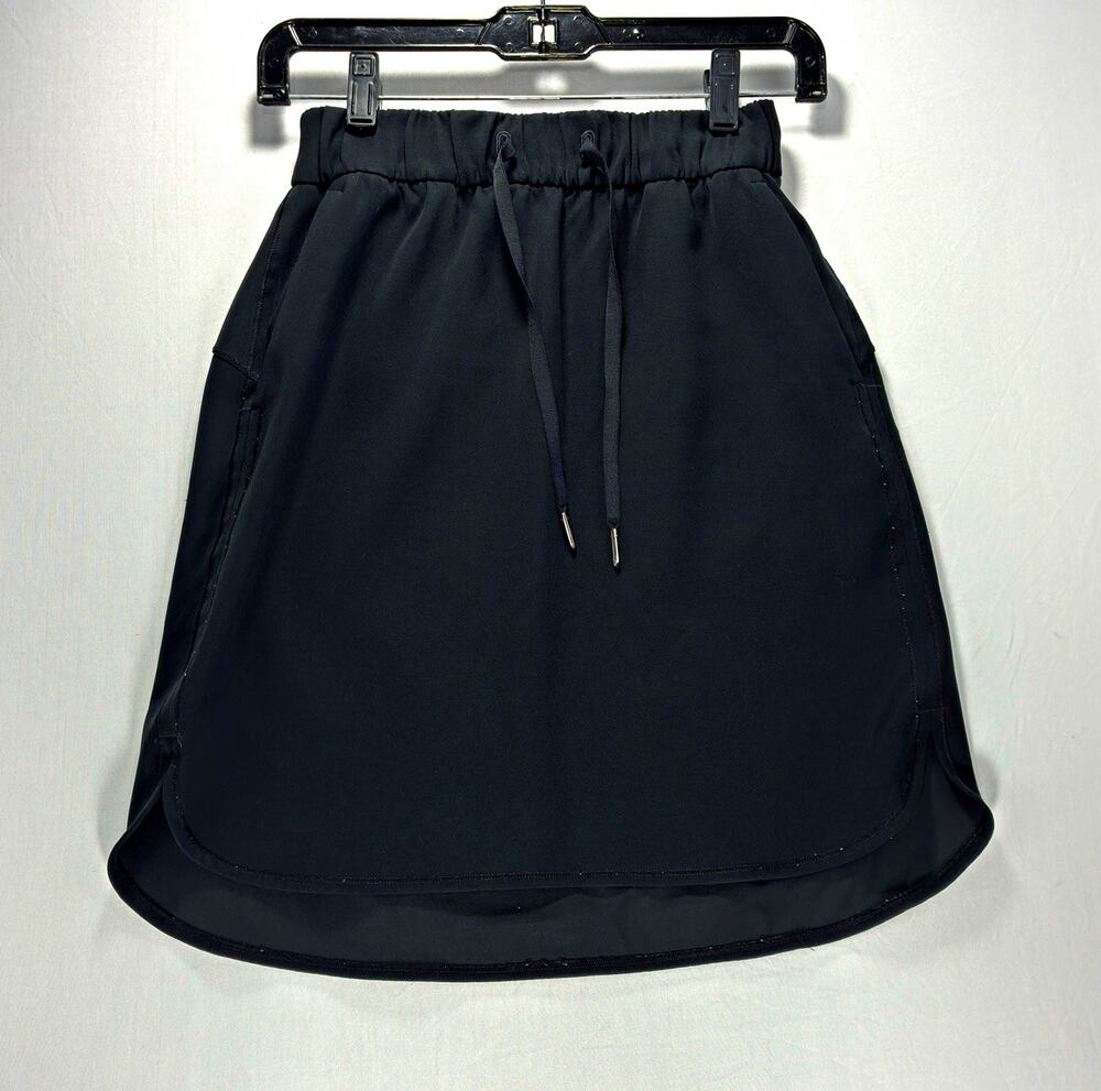 Lululemon On The Fly Skirt Women’s 4 Black 21” Drawstring Pockets Stretch
